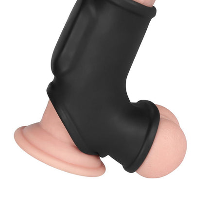 LoveToy - Silk Knights Ring - Vibrerende Penis en Scrotum Sleeve - Ø 2,8 cm - Zwart-Erotiekvoordeel.nl