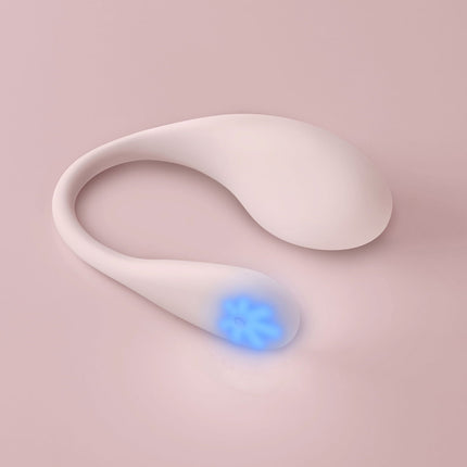 KIIROO - Spot - Draagbaar Interactief Vibrerend Eitje - Kiss Me - Roze-Erotiekvoordeel.nl