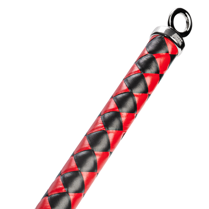 RISE - Lange Flogger met Harde Lederen Strengen - Zwart/Rood-Rimbastore.com