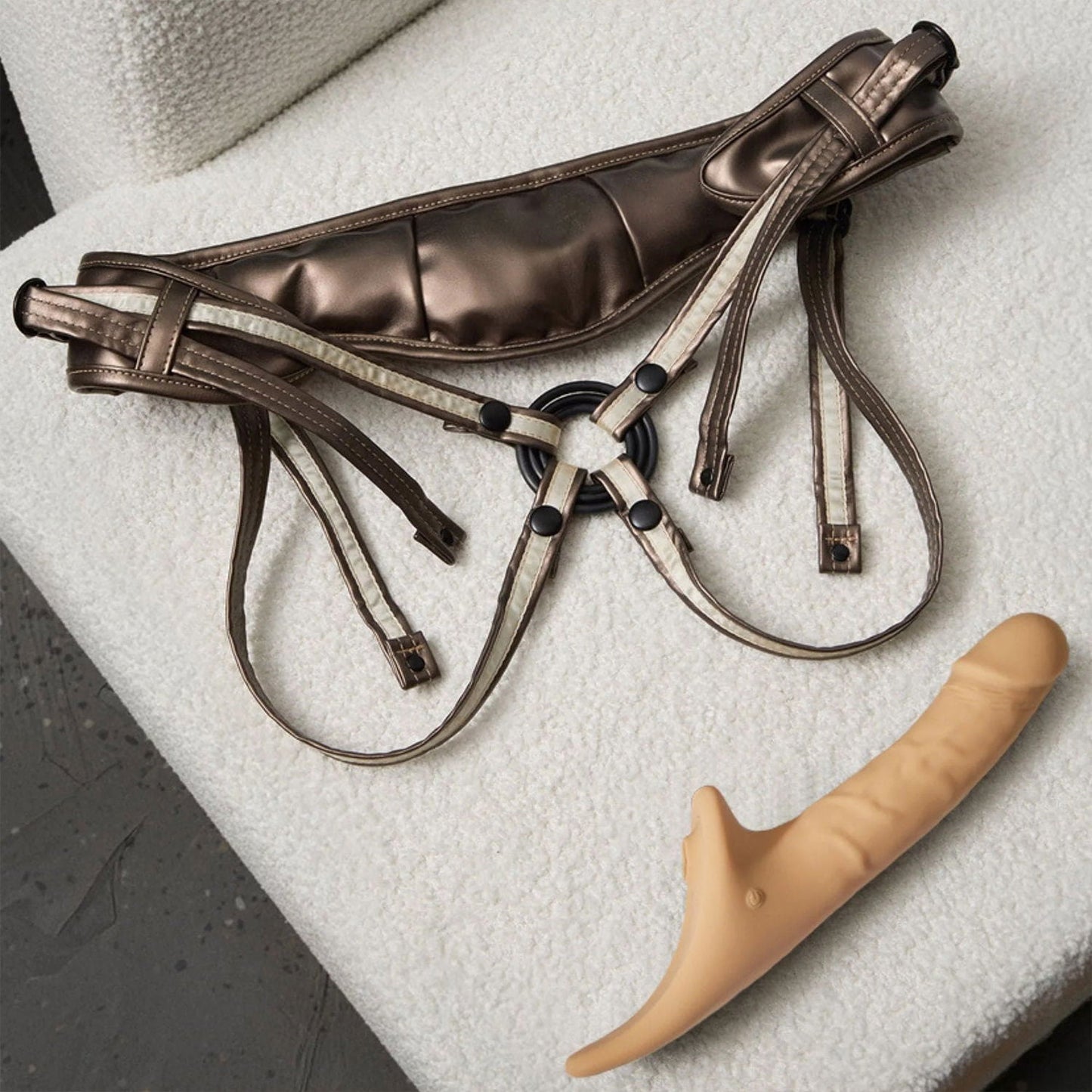 Strap-On-Me – Realistischer Multi-Orgasmus-Dildo – Strapless-Strap-on mit Flapper-Technologie – Helle Hautfarbe