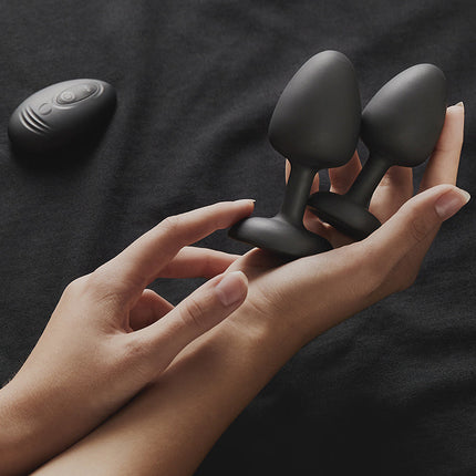 Dorcel - Vibrerende Geisha Infinite Buttplug met Bewegende Metalen Kogel - Zwart - Met Afstandsbediening-Erotiekvoordeel.nl