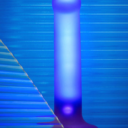 Strap-On-Me - Glow-LED Dildo - Paars - Maat M-Erotiekvoordeel.nl