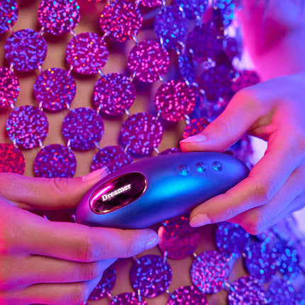 Love to Love - Dreamer - Clitoris Luchtdruk Vibrator - Met Flapping Modus - Iridescent Paars-Erotiekvoordeel.nl