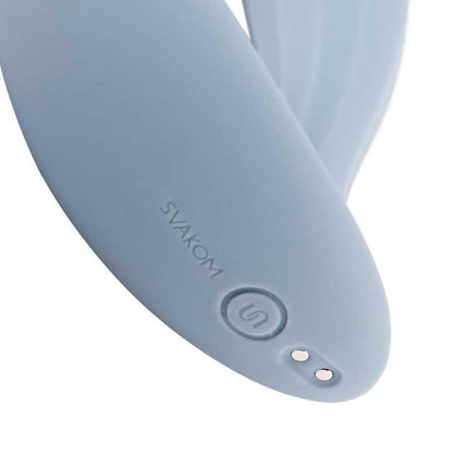 Svakom - Erica - Draagbare Vibrator Met App Control - Twee Motoren - Lichtblauw-Erotiekvoordeel.nl