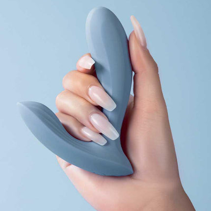 Svakom - Erica - Draagbare Vibrator Met App Control - Twee Motoren - Lichtblauw-Erotiekvoordeel.nl