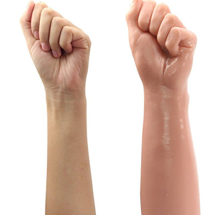 Lovetoy Dildo XXL The Bitch Fist Fucker - Erotiekvoordeel.nl