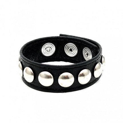 Luxe leren cockring / penis strap met metalen siernieten - verstelbaar - Erotiekvoordeel.nl