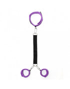 Soft Bondage Collar naar Handboeien Set - zwart/paars - Erotiekvoordeel.nl