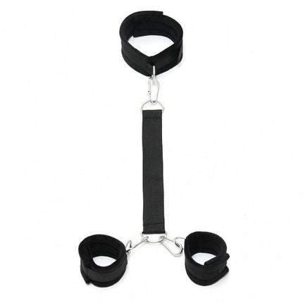 Soft Bondage Halsband Verbonden Aan Handboeien - Erotiekvoordeel.nl
