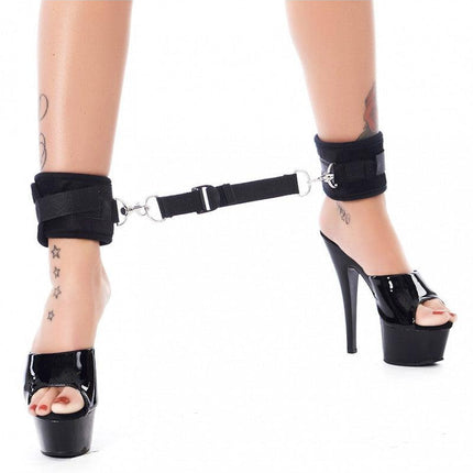 Soft Bondageset voetboeien set met spreidband - Erotiekvoordeel.nl
